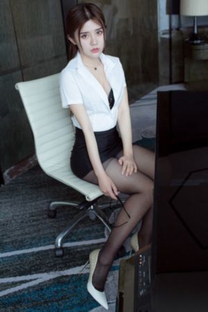 电车魔女在线